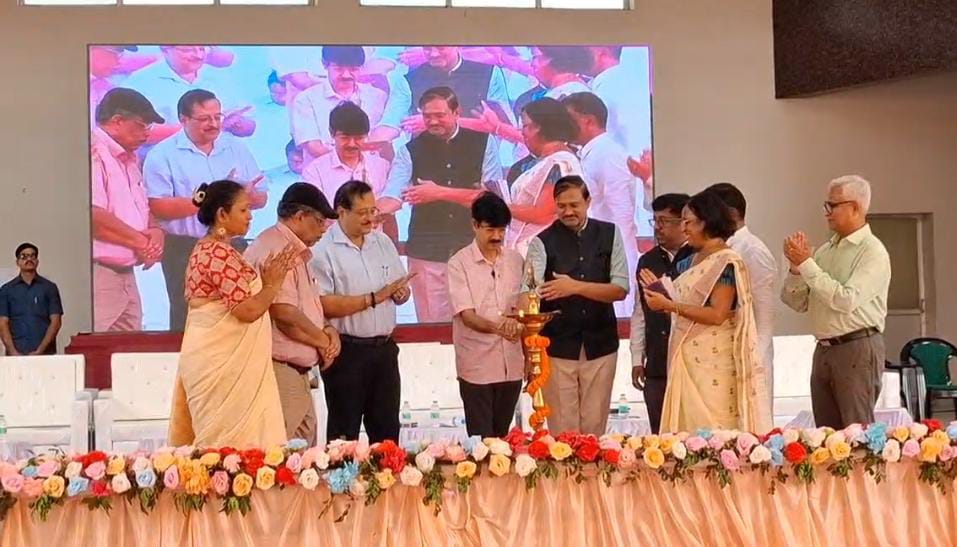 নিউটাউনের দুর্গাপুজোর বিজ্ঞান ও সনাতন ভাবনার বিশেষ প্রদর্শনী